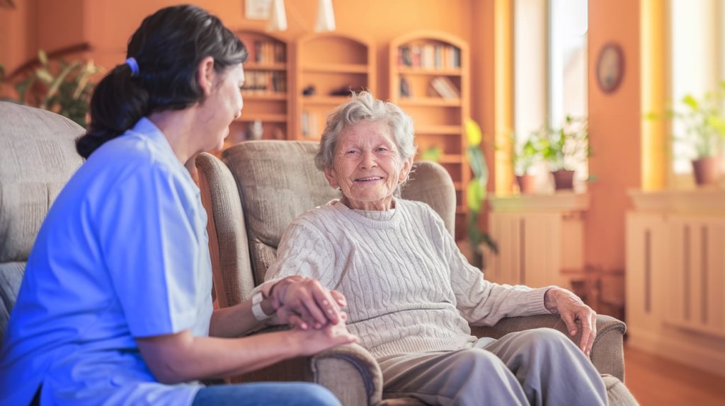 راهنمای انتخاب خانه‌ سالمندان در ایران